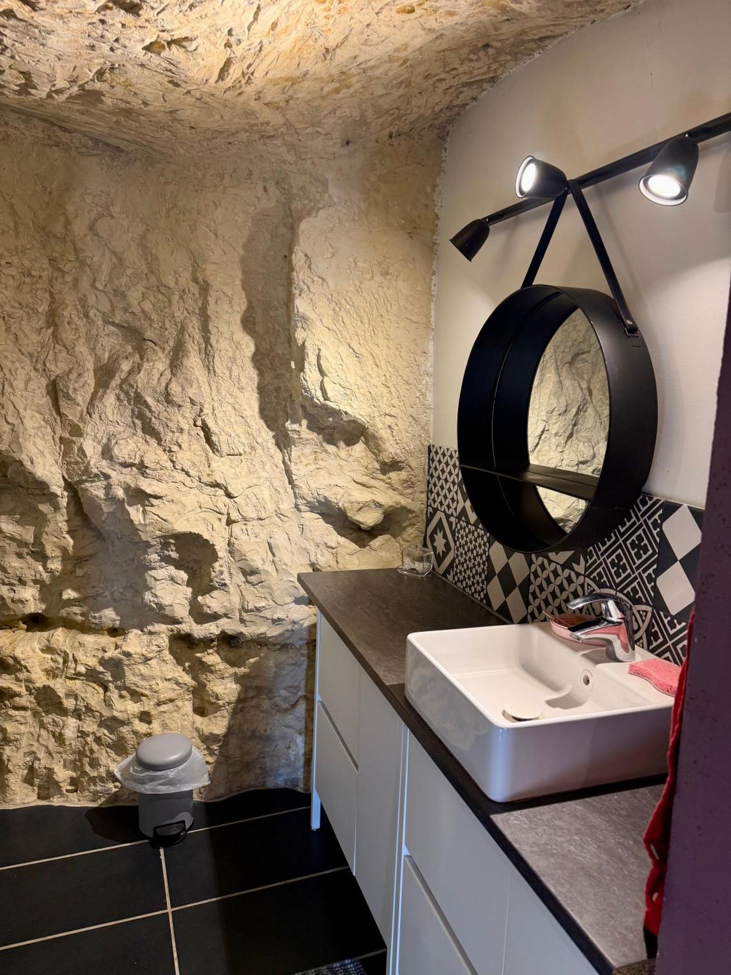 Troglodyte Du Petit Coteau Apartment Vouvray Luaran gambar